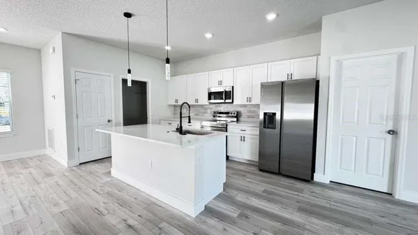 $1,995 | 17046 Southwest 44th Circle, Ocala, FL 34473