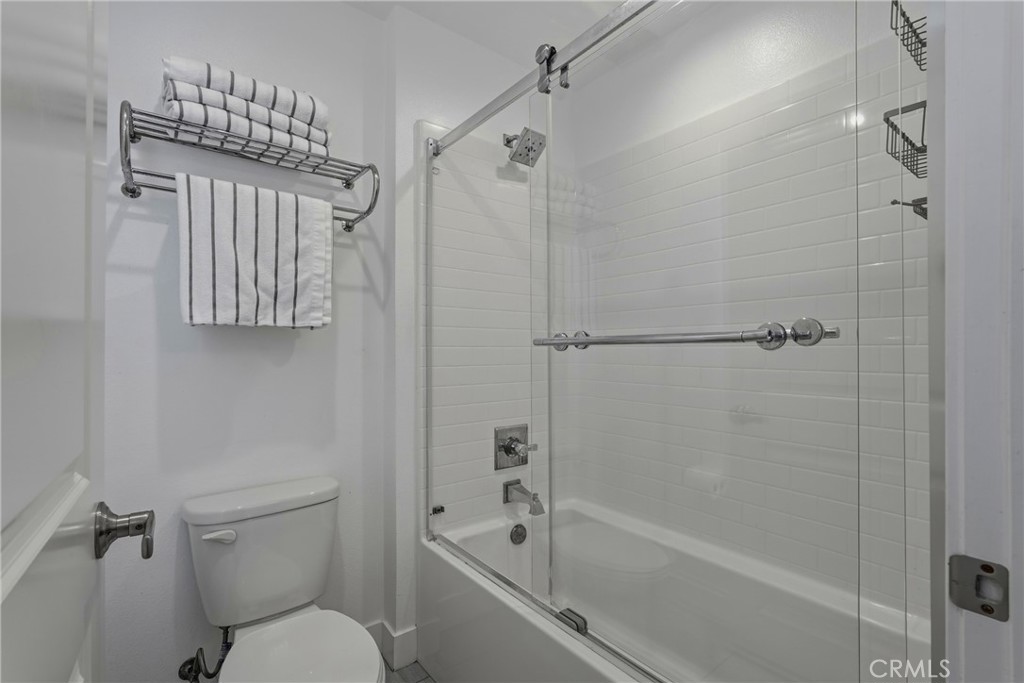 6754 Rhea Court Reseda, CA 91335 - Photo 22 of 26 Gallery Image 22