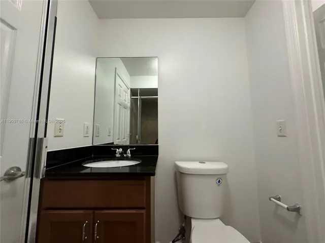 $1,895 | 1045 Northeast 10th Avenue, Unit 1, Fort Lauderdale, FL 33304