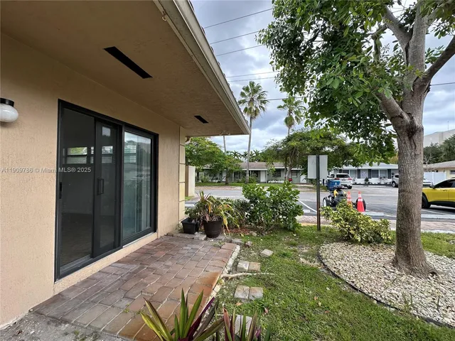 $1,895 | 1045 Northeast 10th Avenue, Unit 1, Fort Lauderdale, FL 33304