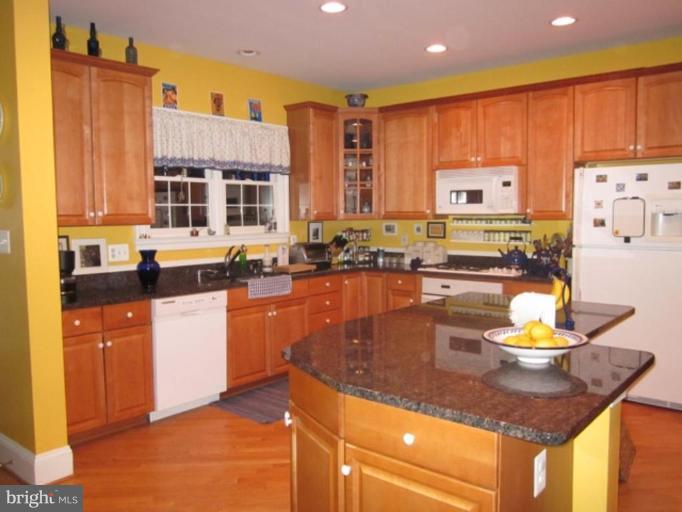 14309 Bubbling Spring Road Boyds, MD 20841 - Photo 10 of 27 Kitchen