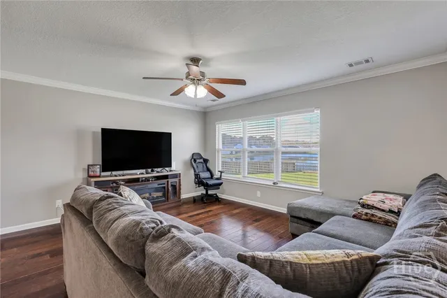 $2,400 | 94 Lake Shore Boulevard, Port Wentworth, GA 31407