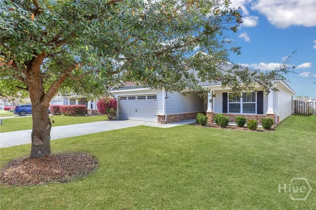 $2,400 | 94 Lake Shore Boulevard, Port Wentworth, GA 31407