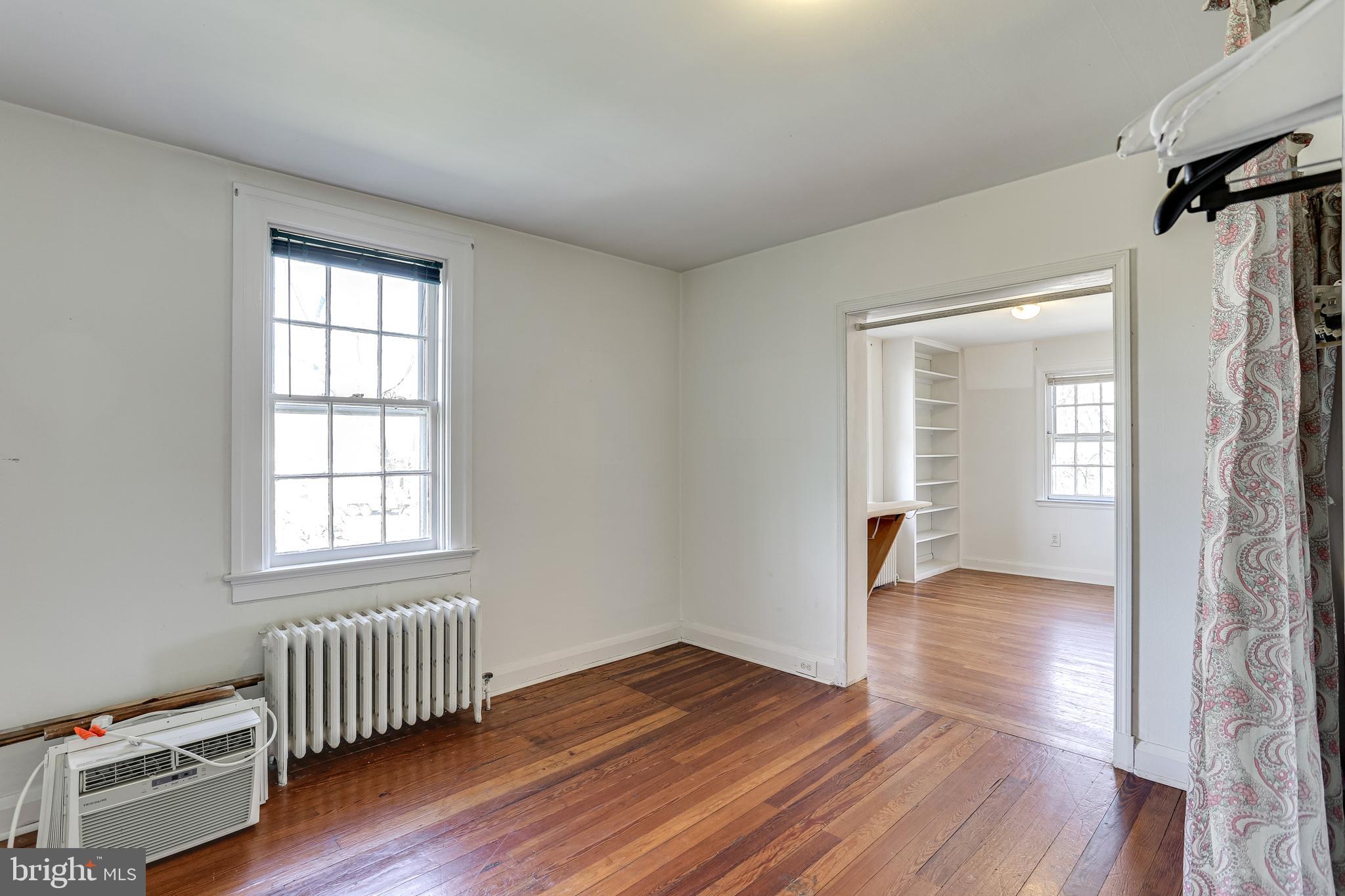 6828 Windsor Mill Road Baltimore, MD 21207 - Photo 36 of 43 Upper level