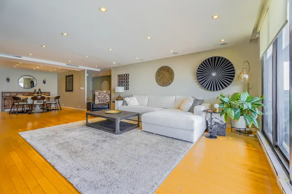 $7,000 | 1212 North Lake Shore Drive, Unit 21BS, Chicago, IL 60610