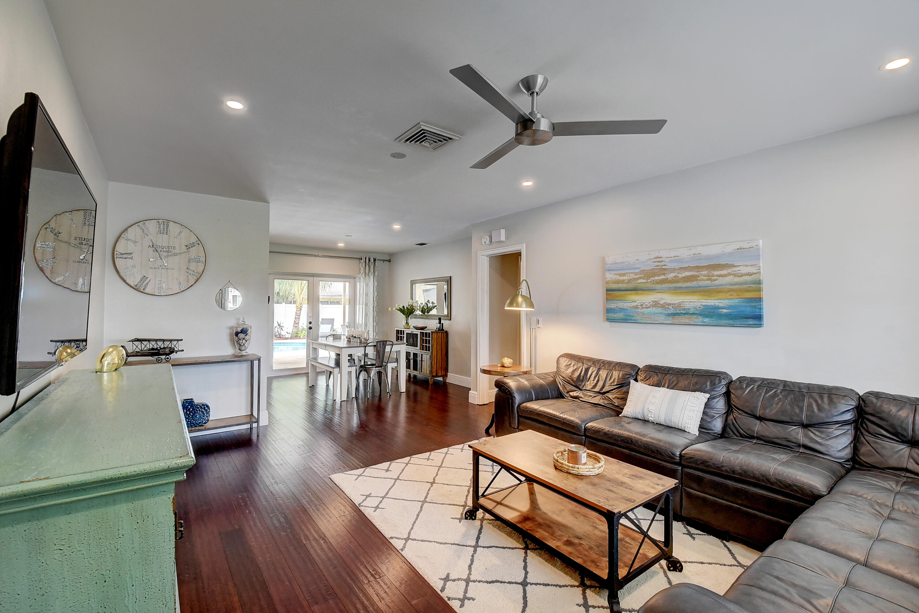 1167 Southwest 3rd Street Boca Raton, FL 33486 - Photo 5 of 28 LIVING ROOM