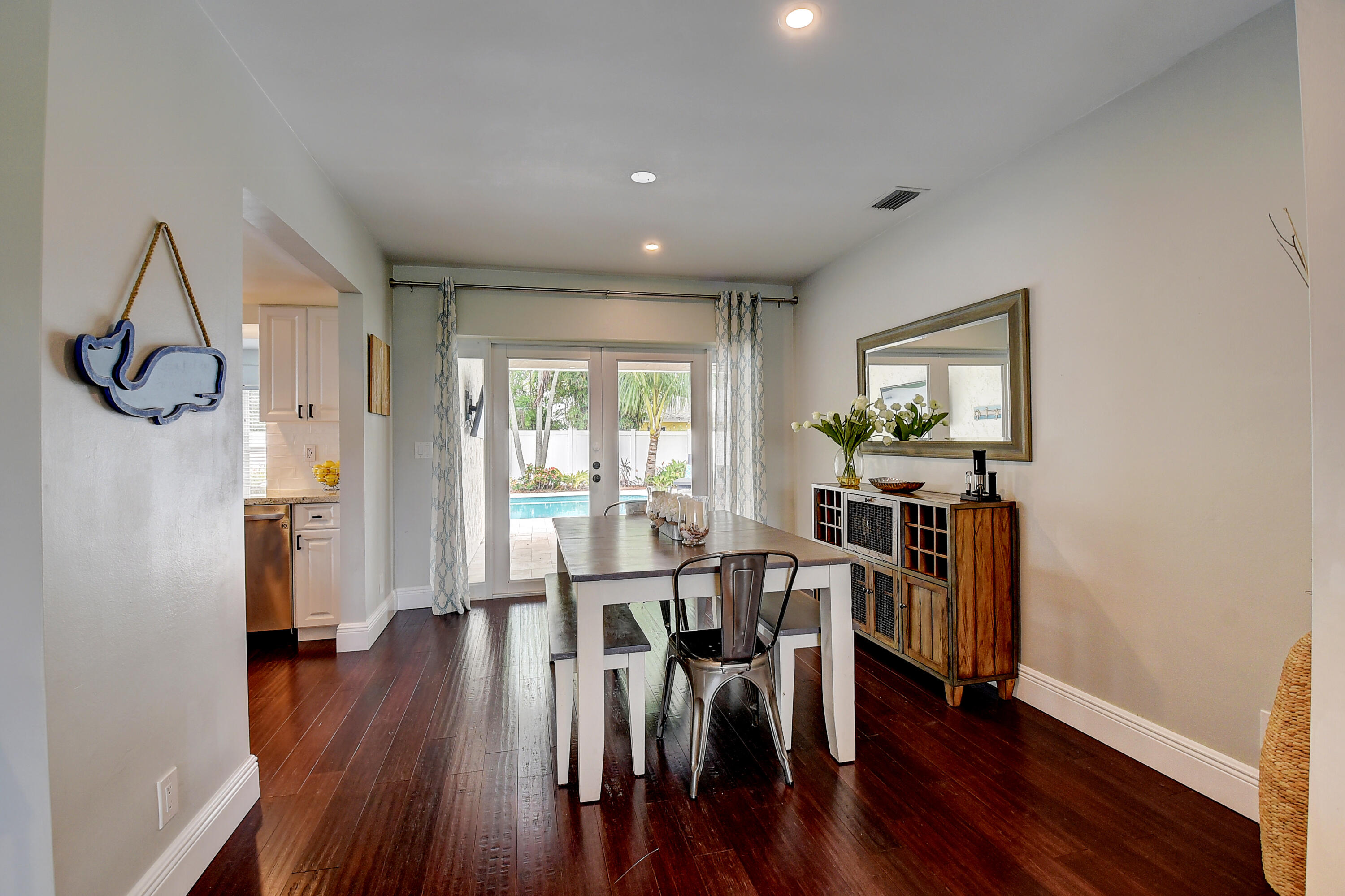 1167 Southwest 3rd Street Boca Raton, FL 33486 - Photo 6 of 28 LIVING ROOM