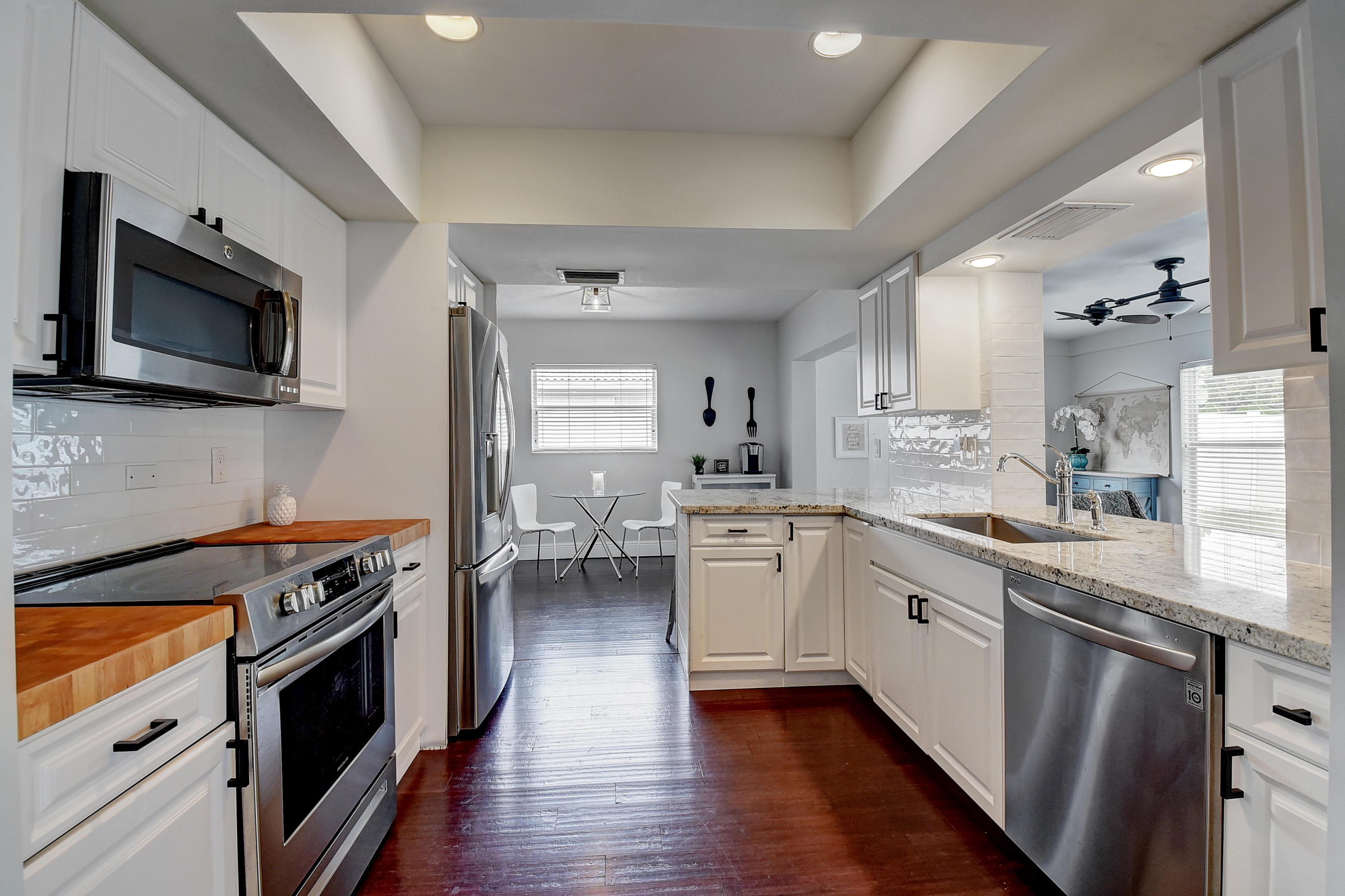 1167 Southwest 3rd Street Boca Raton, FL 33486 - Photo 8 of 28 KITCHEN