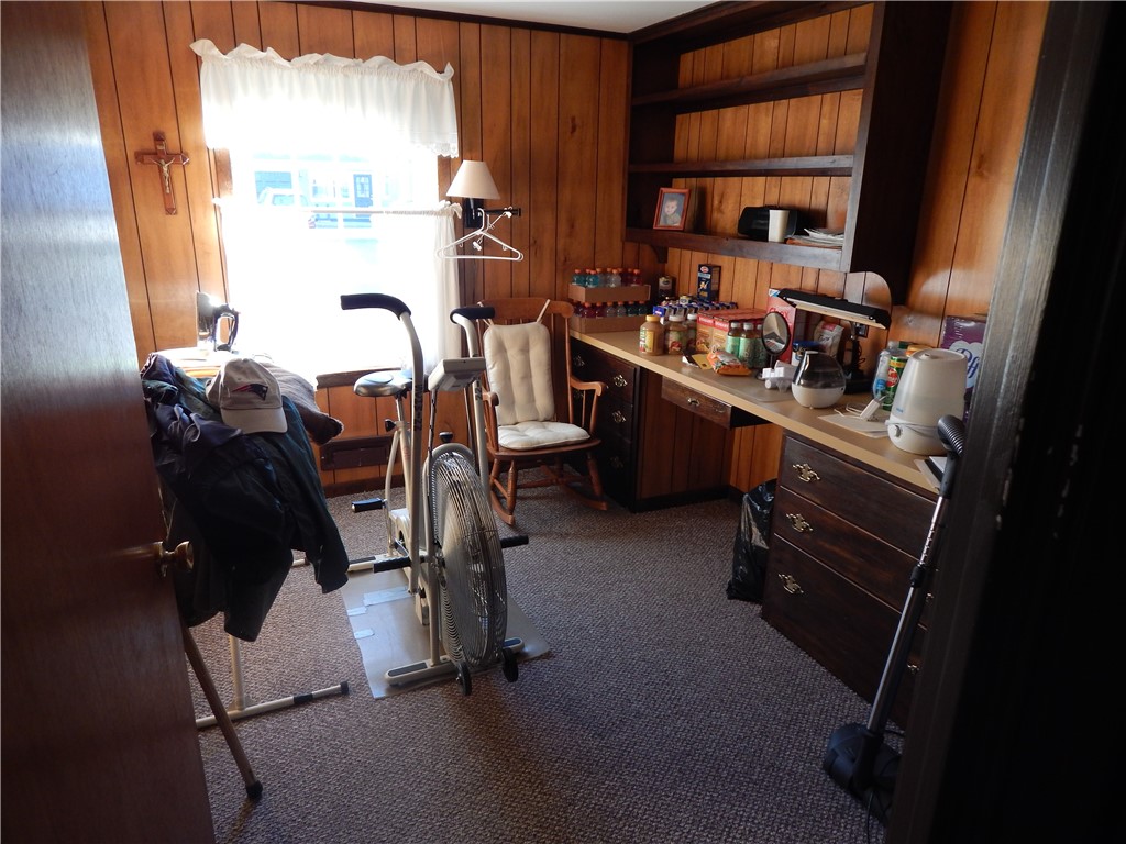 184 Nimitz Road Woonsocket, RI 02895 - Photo 17 of 27