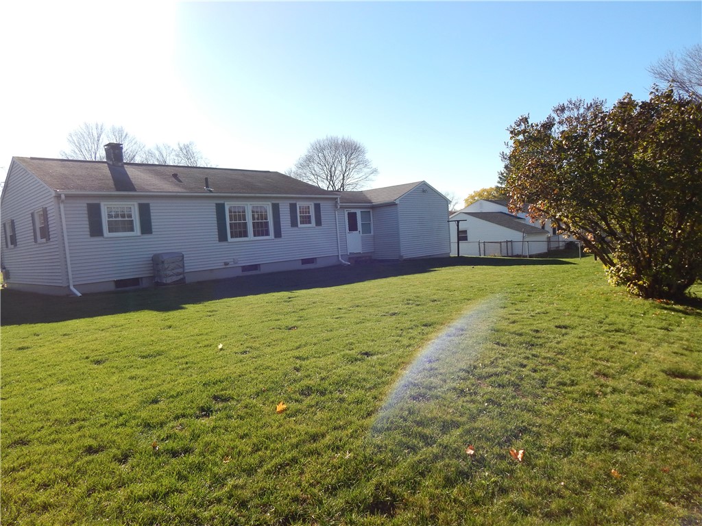 184 Nimitz Road Woonsocket, RI 02895 - Photo 6 of 27