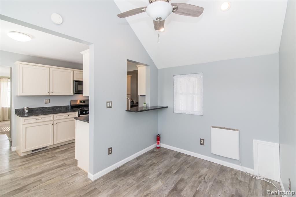 11064 Quirk Road Belleville, MI 48111 - Photo 16 of 49
