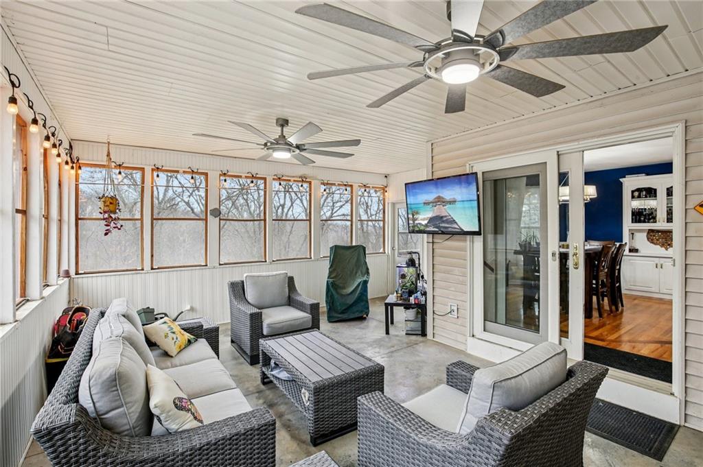 4547 Wallace Road McLouth, KS 66054 - Photo 14 of 42