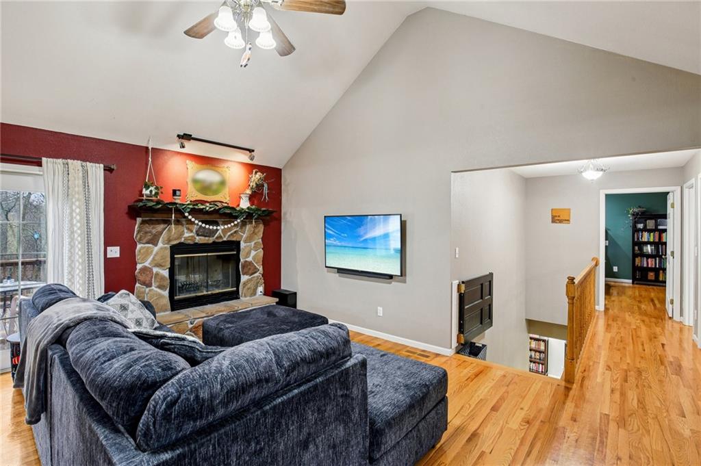 4547 Wallace Road McLouth, KS 66054 - Photo 4 of 42