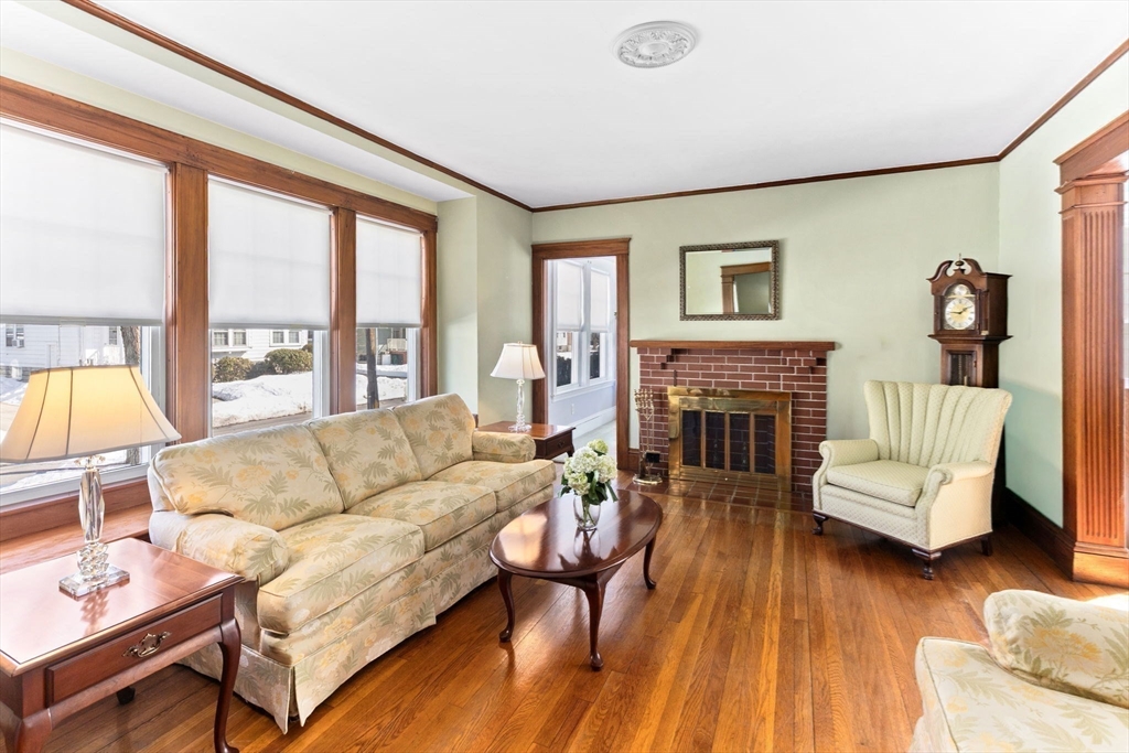 16-18 Pondview Road Arlington, MA 02474 - Photo 10 of 41 Gallery Image 10