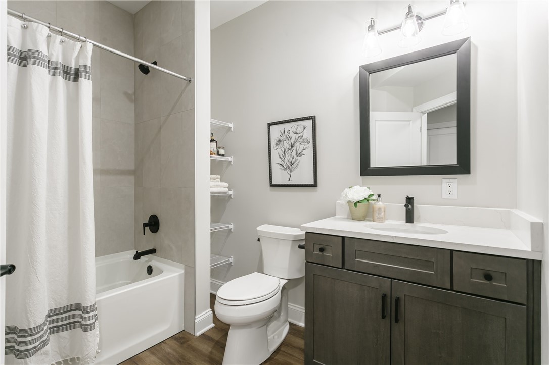 241 Bretlyn Circle Rochester, NY 14618 - Photo 15 of 43