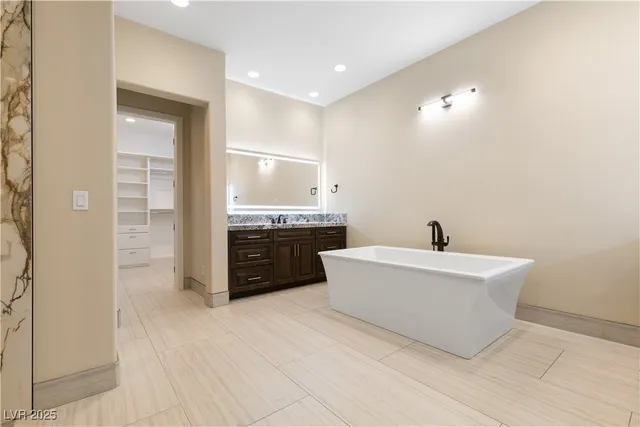 $3,700,000 | 9865 Bright Angel Way, Las Vegas, NV 89149