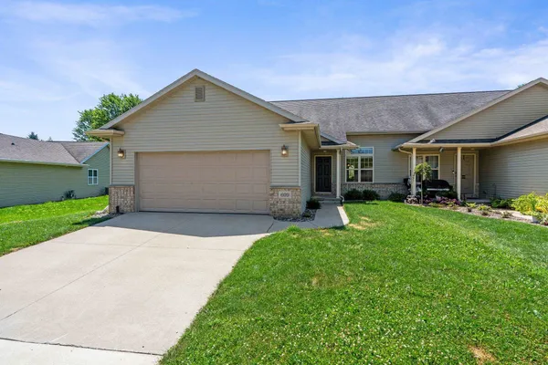 $334,900 | 609 Creekview Lane, Appleton, WI 54915