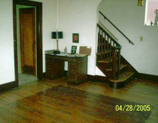 137 Amelia Street McKees Rocks, PA 15136 - Photo 2 of 5 Living Room.