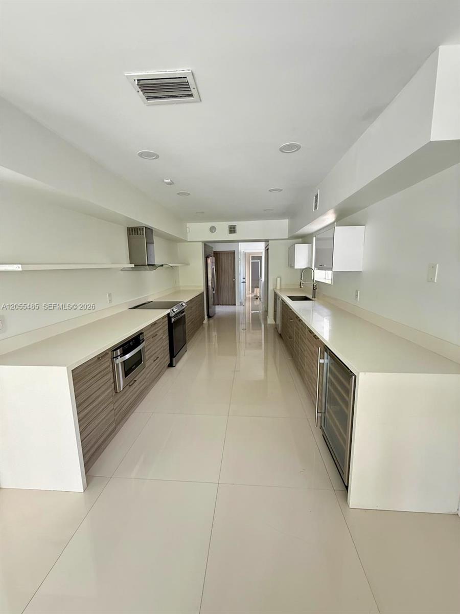 1365 Daytonia Road Miami Beach, FL 33141 - Photo 20 of 41 Gallery Image 20