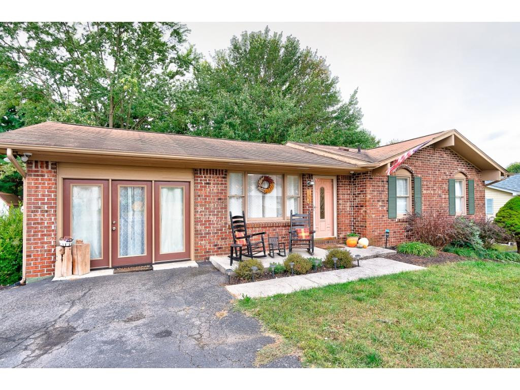104 Winding Way Road Bristol, VA 24201 - Photo 1 of 26 Photo 1