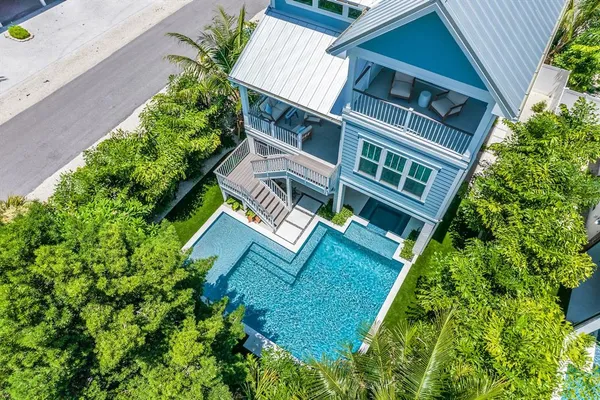 $3,150,000 | 419 Alamanda Road, Anna Maria, FL 34216