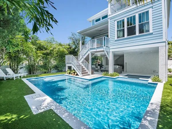 $3,150,000 | 419 Alamanda Road, Anna Maria, FL 34216