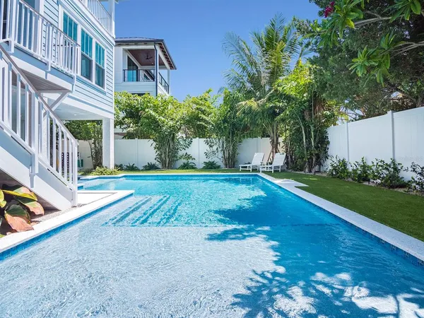 $3,150,000 | 419 Alamanda Road, Anna Maria, FL 34216