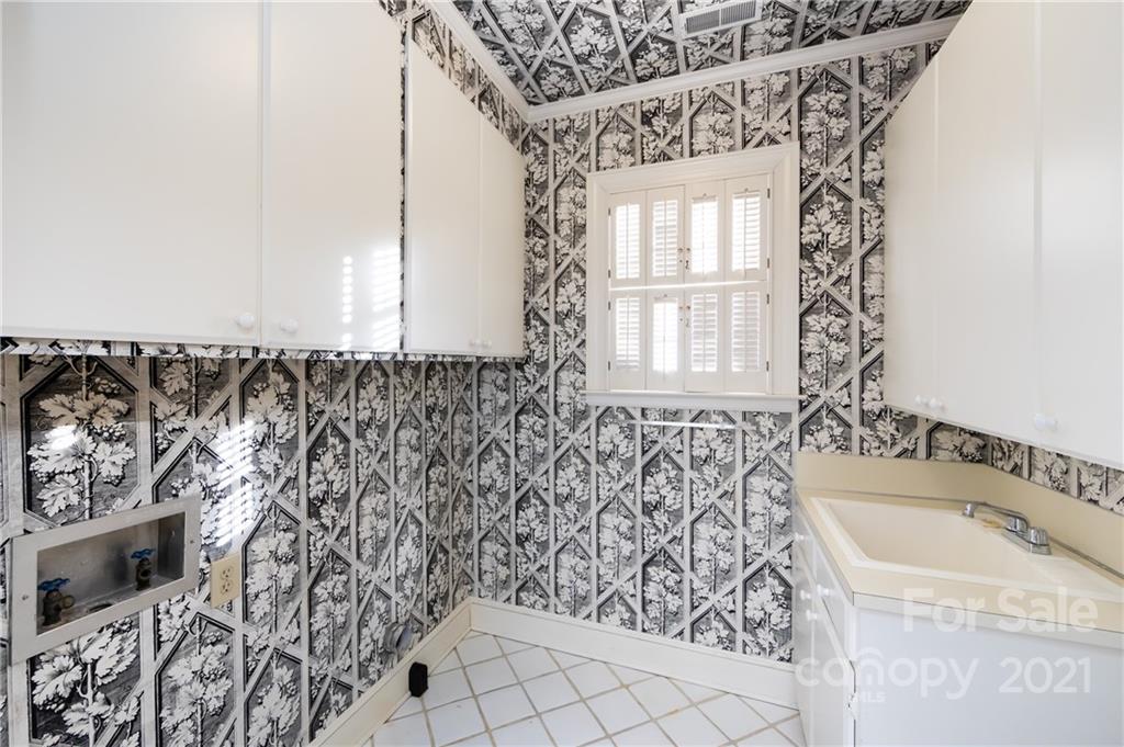 3712 Sharon Road Charlotte, NC 28211 - Photo 22 of 42 Gallery Image 22