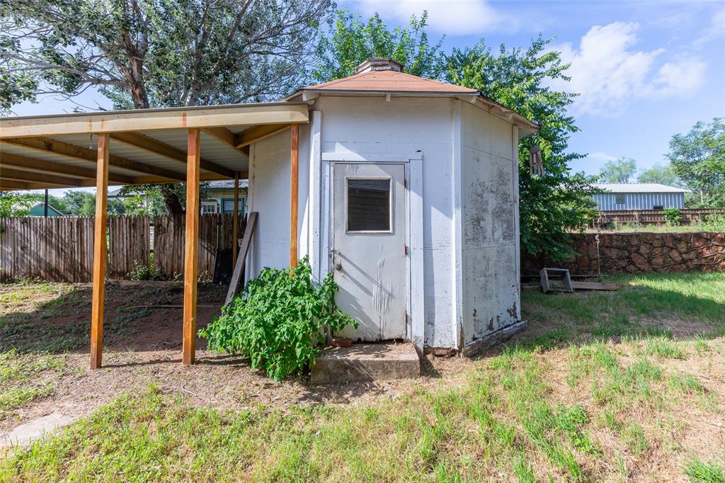 601 West 3rd Street Baird, TX 79504 - Photo 31 of 34