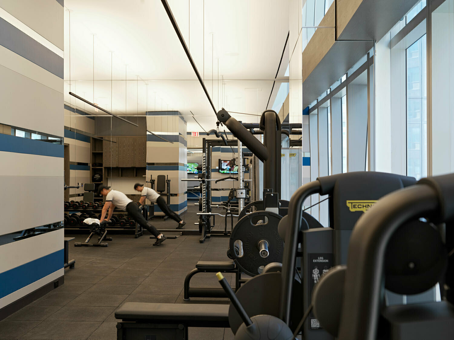 252 South Street, Unit 27L Manhattan, NY 10002 - Photo 29 of 43 a room with gym equipment