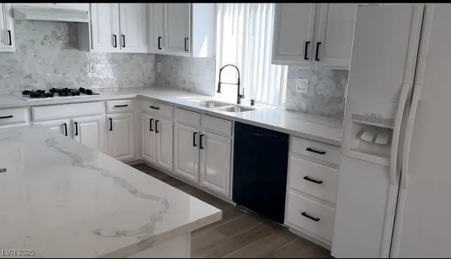 $2,775 | 24 Staghorn Street, Henderson, NV 89012