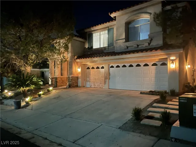 $2,775 | 24 Staghorn Street, Henderson, NV 89012