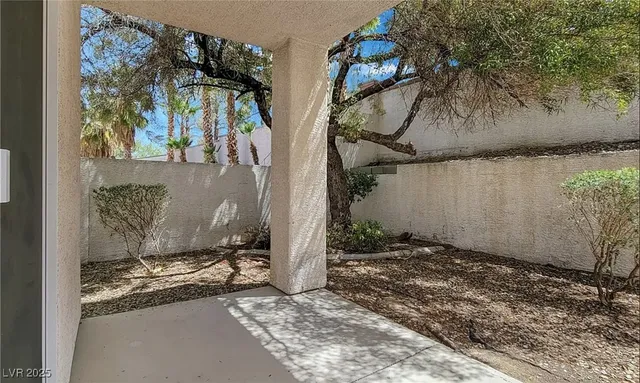 $2,775 | 24 Staghorn Street, Henderson, NV 89012