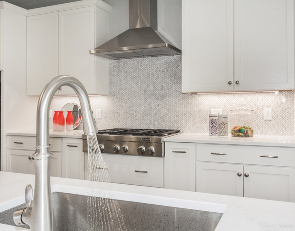 37 Brooksbie Road Bedford, MA 01730 - Photo 16 of 30 Gallery Image 16