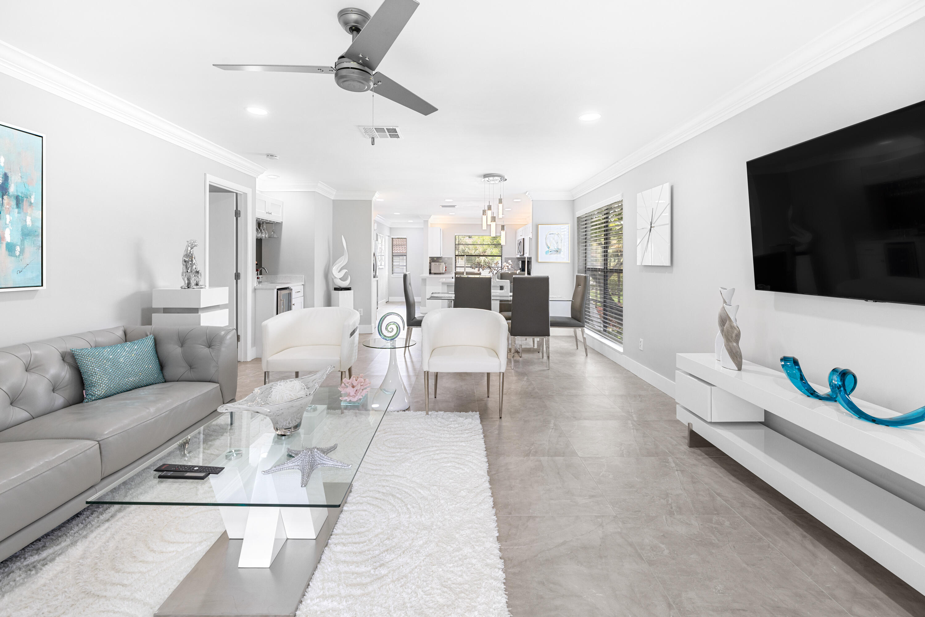 9187 Norte Lago, Unit 5B Boca Raton, FL 33428 - Photo 8 of 41 DP-0590