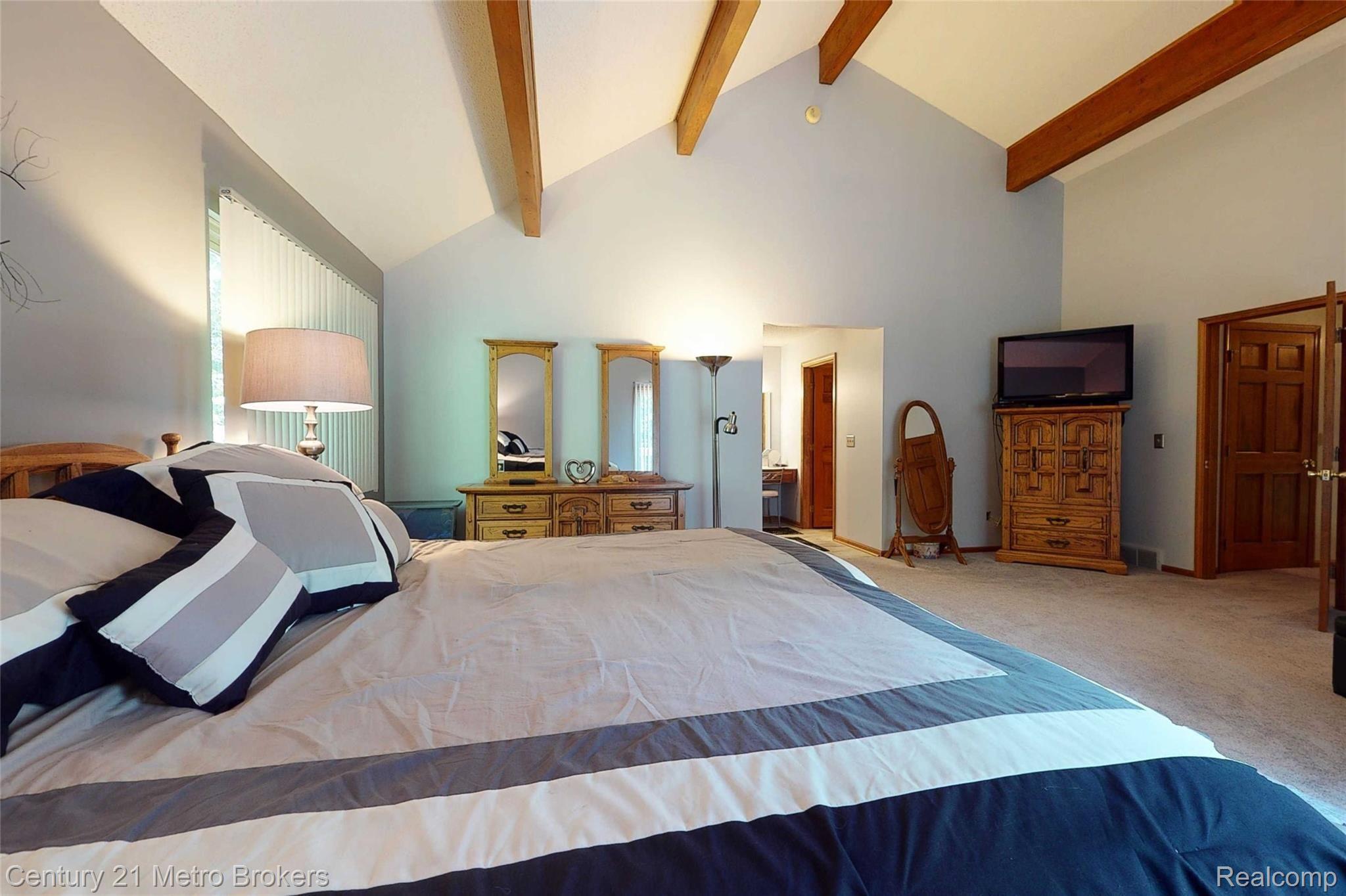 9341 Pettit Road Birch Run, MI 48415 - Photo 39 of 76 9341-Pettit-Rd-36 Master Bedroom.jpg