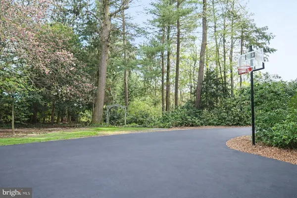 $569,900 | 765 Witmer Road, York, PA 17402