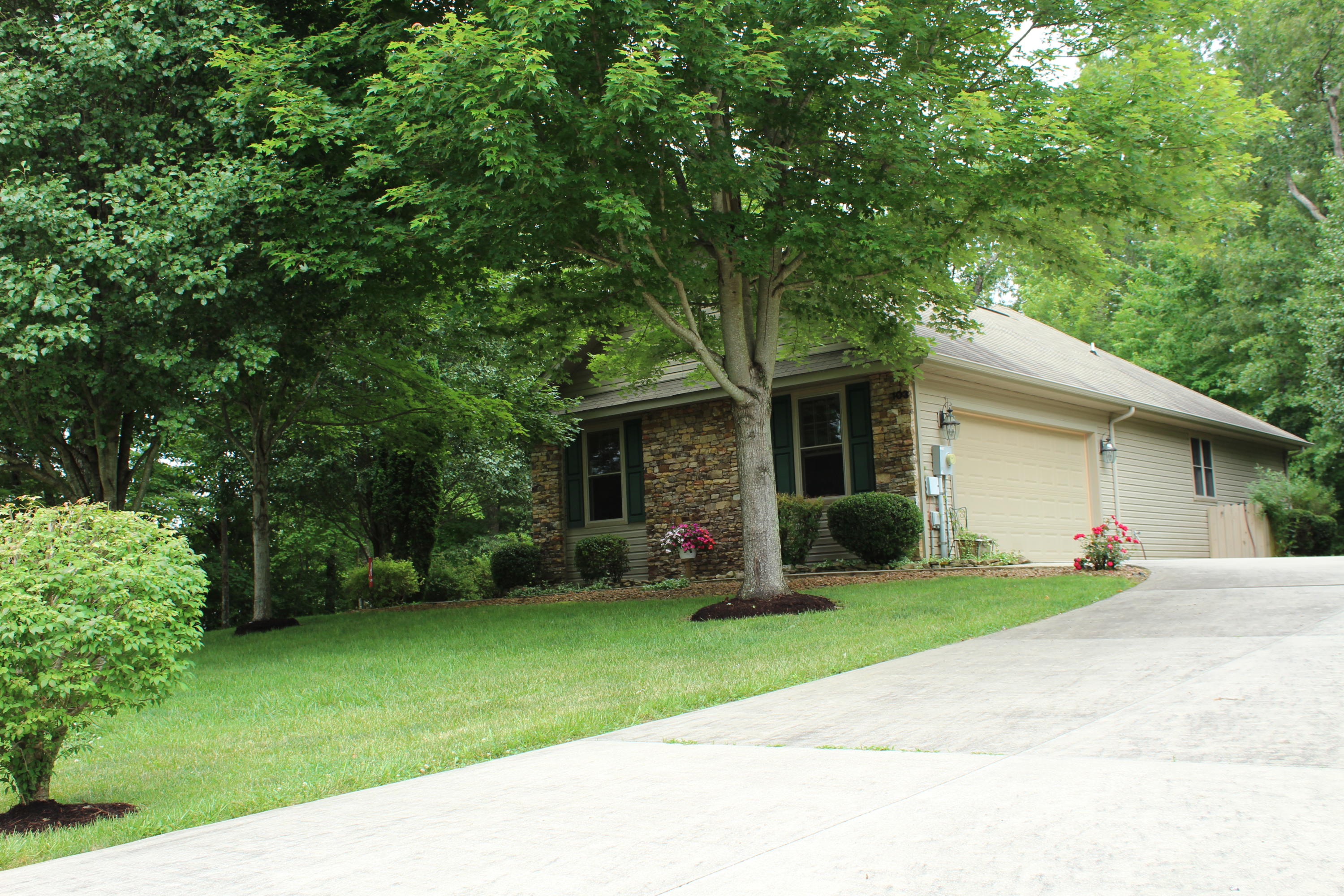 103 Windsor Road Crossville, TN 38558 - Photo 26 of 36 IMG_6081