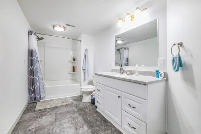 $459,000 | 1875 Wedgefield Court Southeast, Unit 37, Caledonia, MI 49316