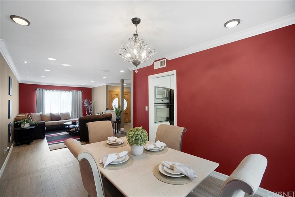 20241 Baltar Street Winnetka, CA 91306 - Photo 4 of 26