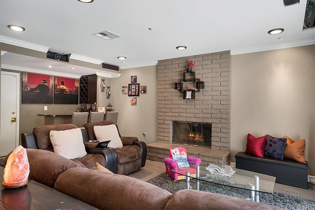 20241 Baltar Street Winnetka, CA 91306 - Photo 6 of 26