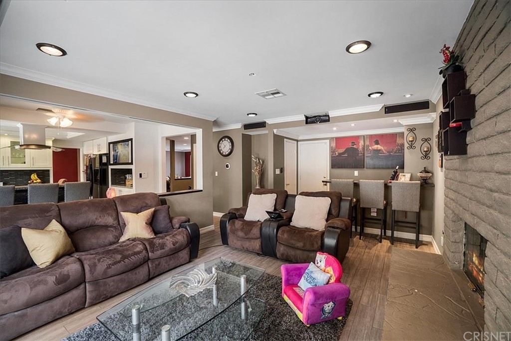 20241 Baltar Street Winnetka, CA 91306 - Photo 10 of 26