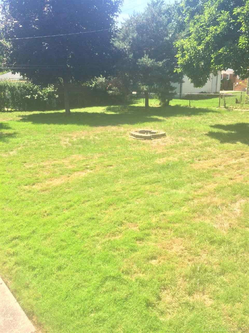 23751 Roxana Avenue Eastpointe, MI 48021 - Photo 20 of 20 31301237-19.JPG