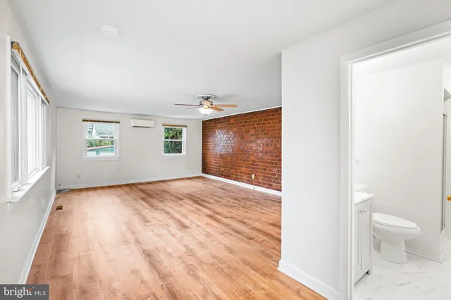 $825,000 | 1008 North Roosevelt Street, Arlington, VA 22205