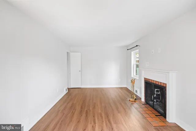 $825,000 | 1008 North Roosevelt Street, Arlington, VA 22205