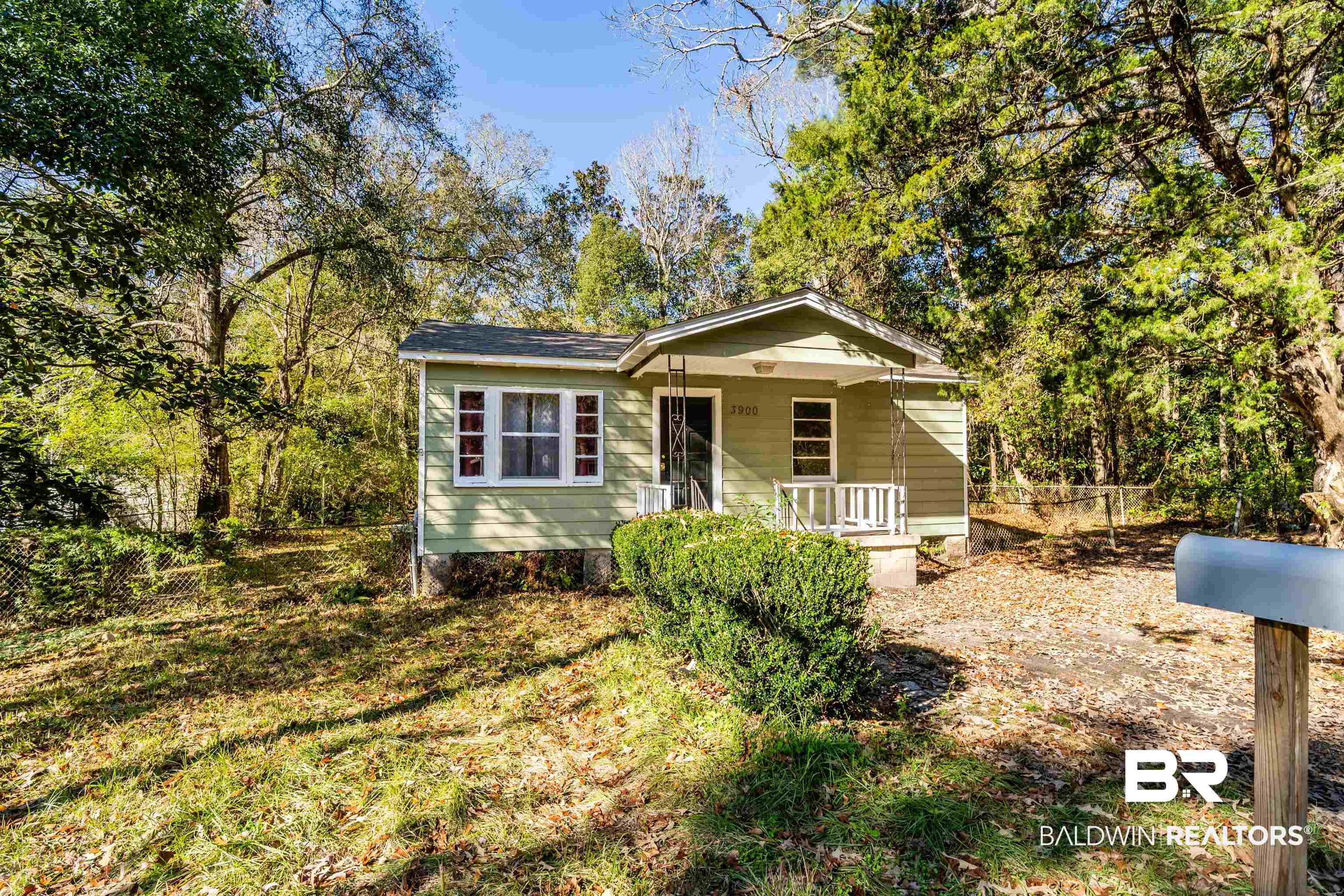 3900 Brookmont Drive Mobile, AL 36605 - Photo 17 of 19 View of front of home featuring a porch