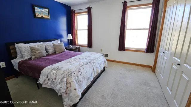 $650,000 | 421 Fitzgerald Place, Tobyhanna, PA 18466