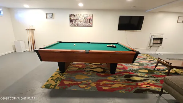 $650,000 | 421 Fitzgerald Place, Tobyhanna, PA 18466