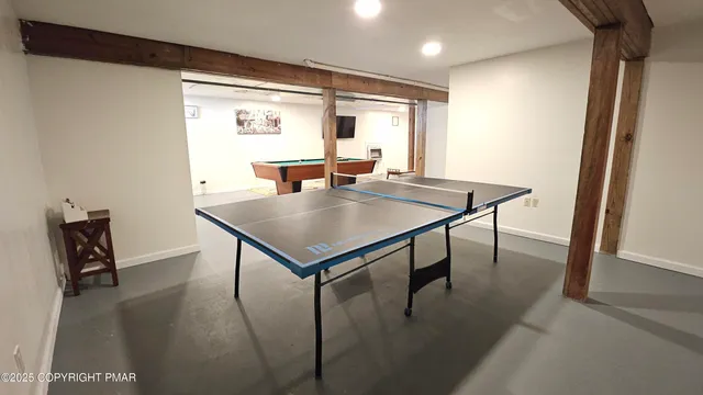 $650,000 | 421 Fitzgerald Place, Tobyhanna, PA 18466