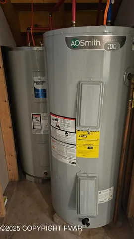 $650,000 | 421 Fitzgerald Place, Tobyhanna, PA 18466